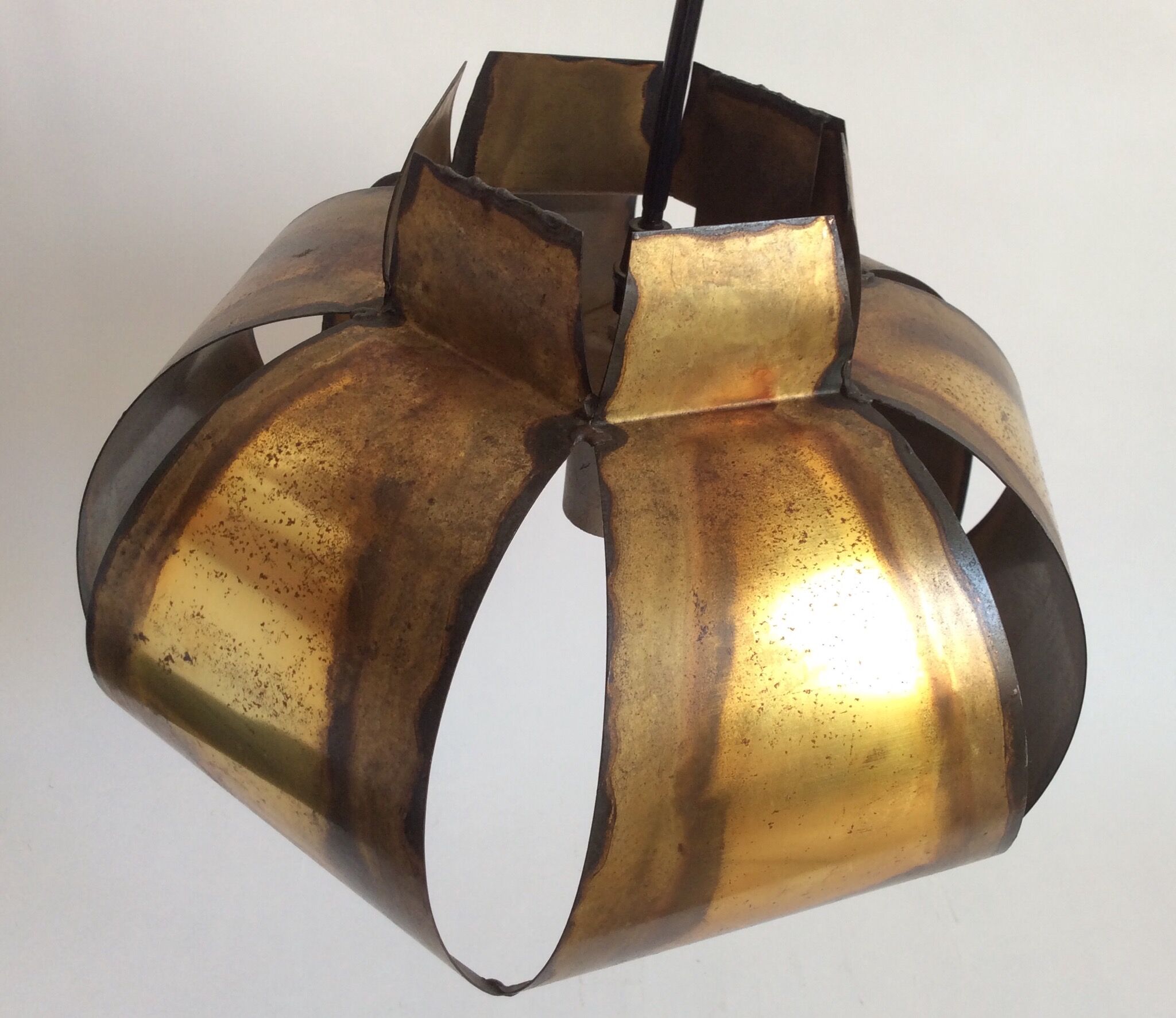 Suspension brass