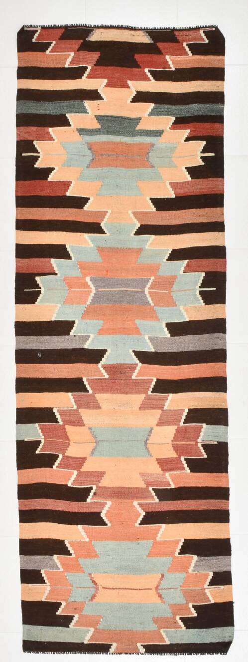 Vintage Kilim Rug, Geometric Zigzag Pattern in Earthy & Pastel Tones