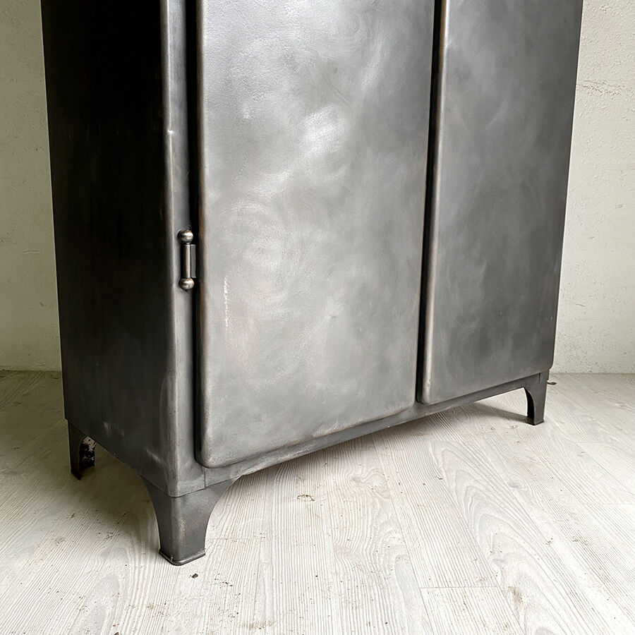 Armoire industrielle vintage 1950