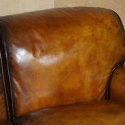 Howard & Son restored leather canapé, width 145 cm