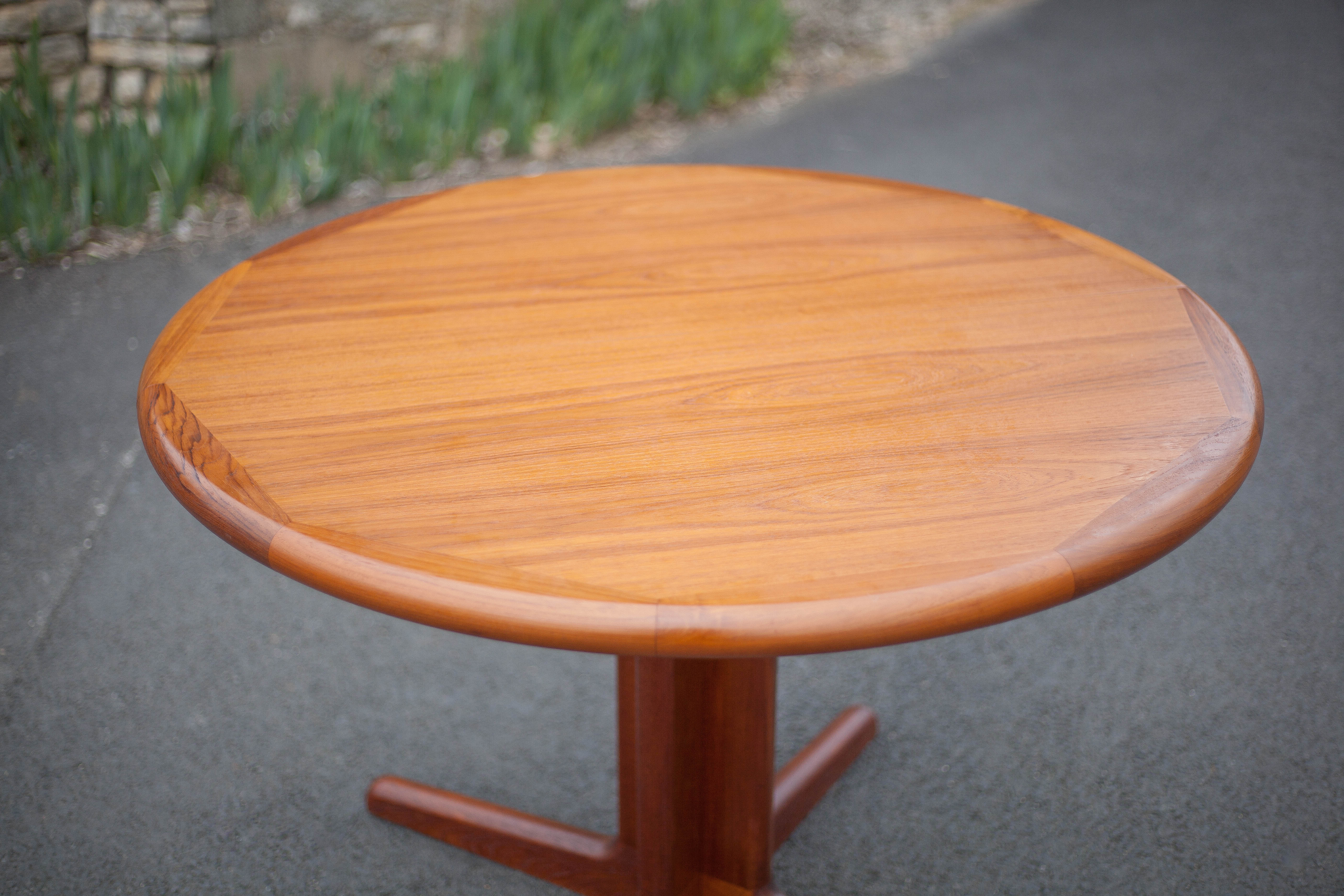 Round dining table extendable 2 extensions, vintage teak table, interior decoration