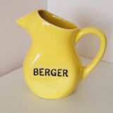 Old yellow pitcher Berger Annisette