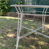 Table en fer forgé