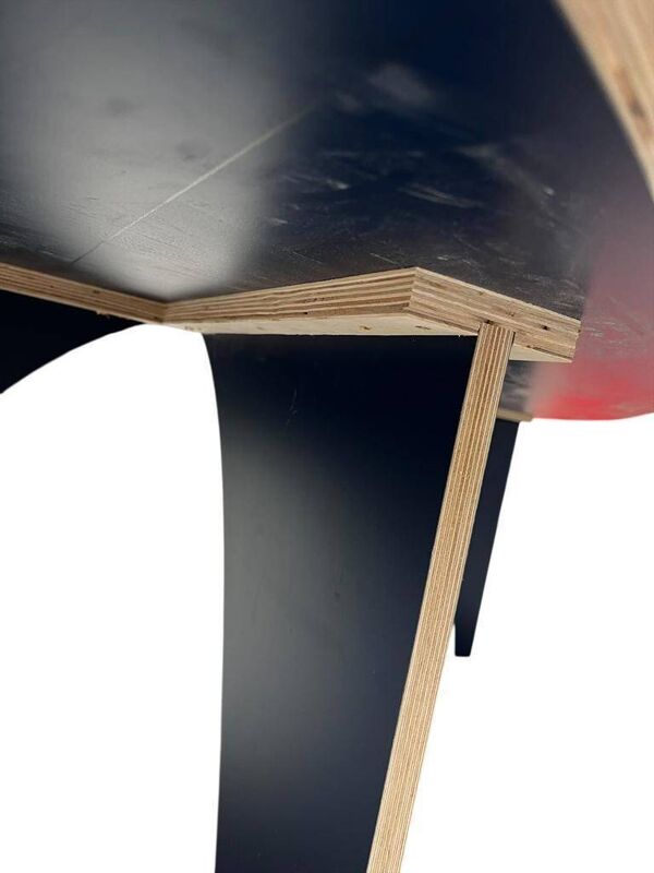 Table / table à manger rétro XL bleue
