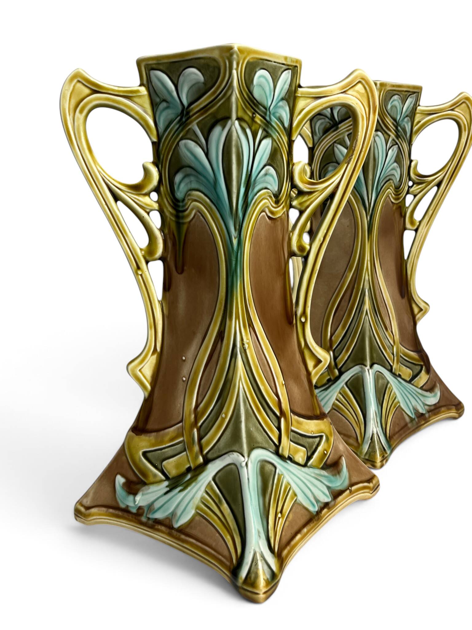 Art Nouveau, two barbotine vases from Onnaing around 1920.