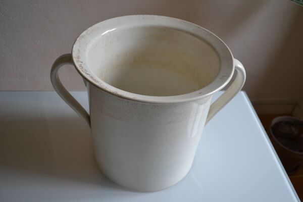 Très gros pot ancien en faïence de Sarreguemines