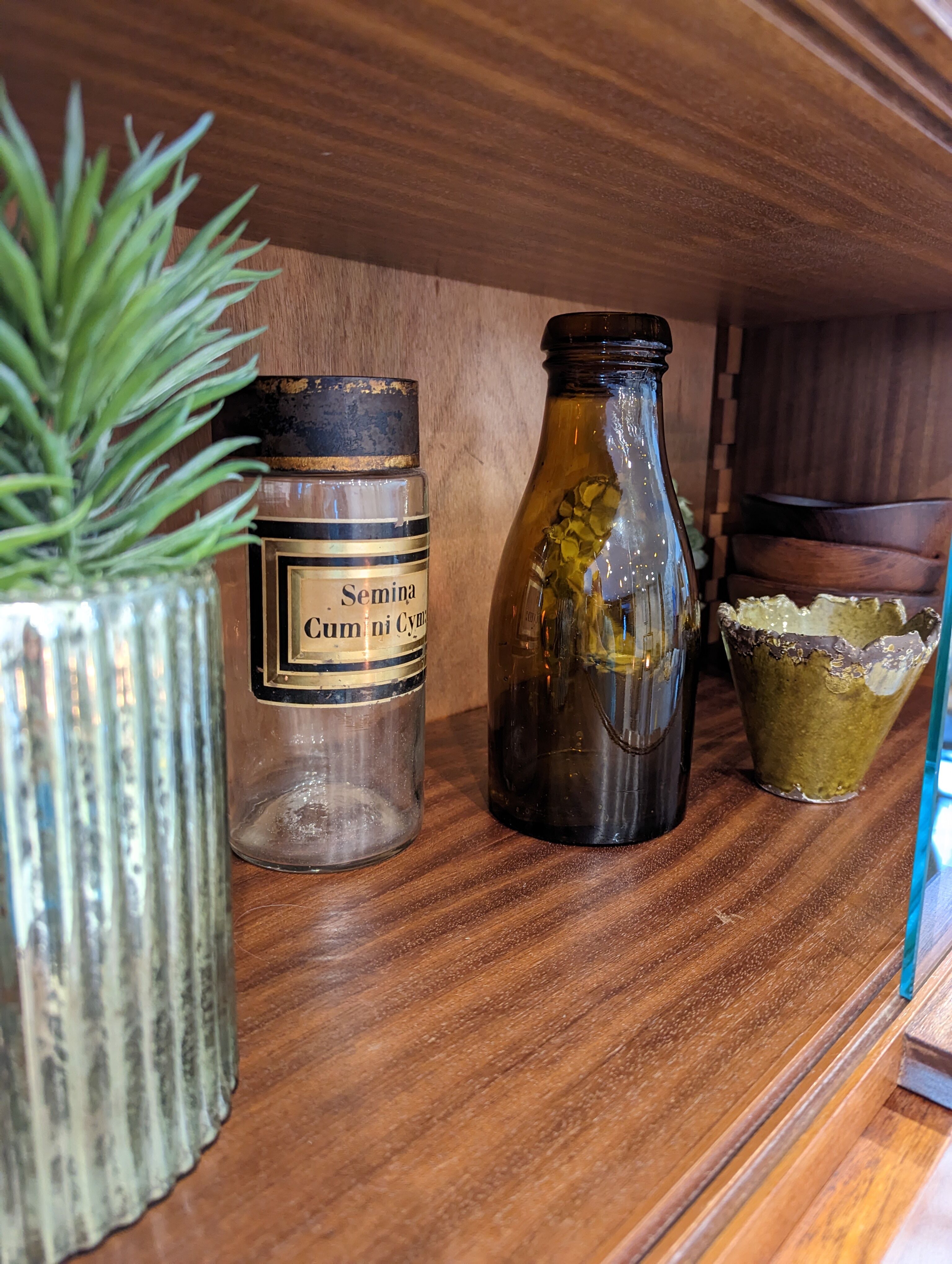 Library, secretary Émile Seigneur