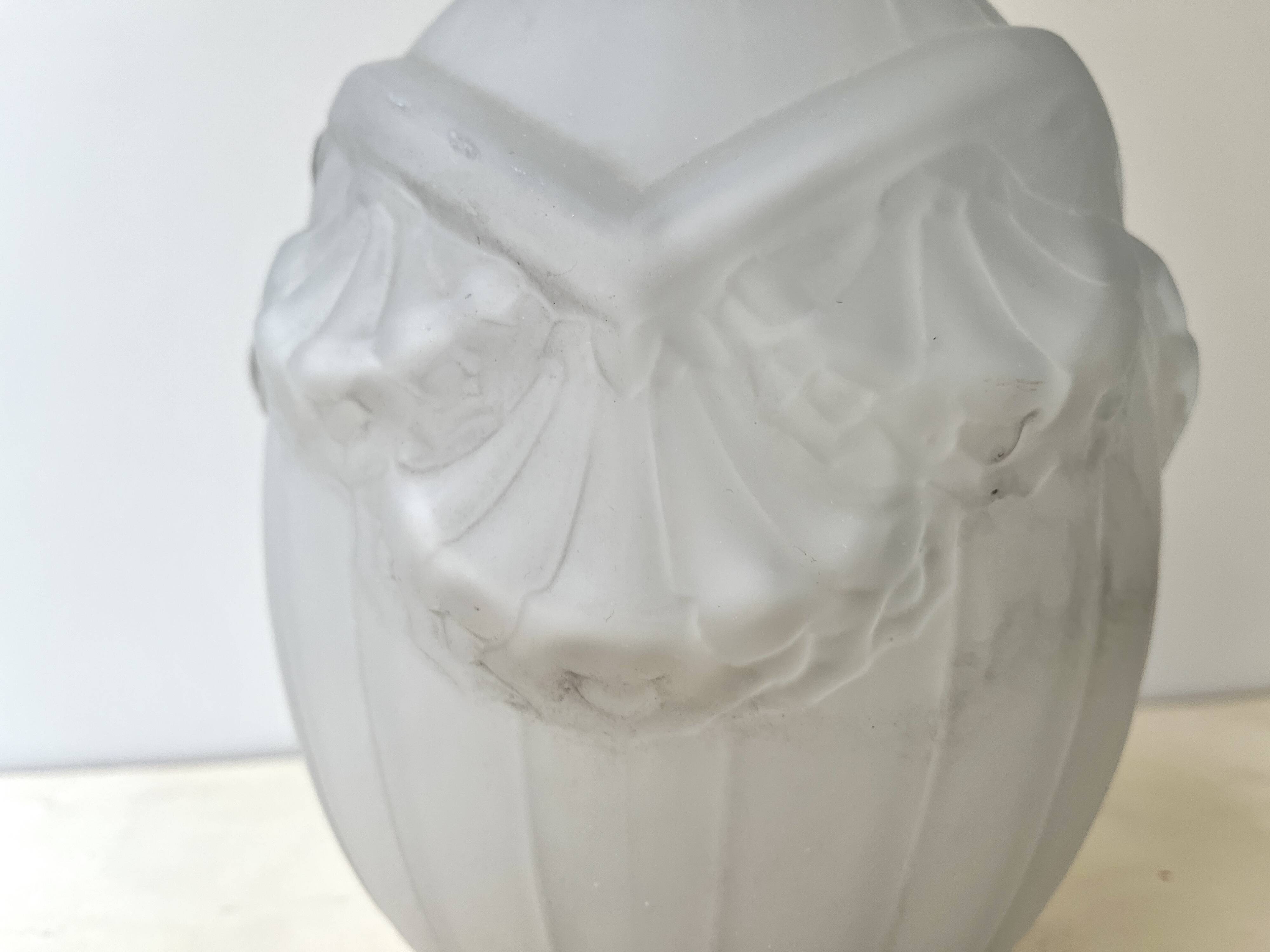 Antique Art Deco vase in moulded pressed glass signed Verçais Schneider.
