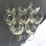 Set of 8 glasses of chiseled wine