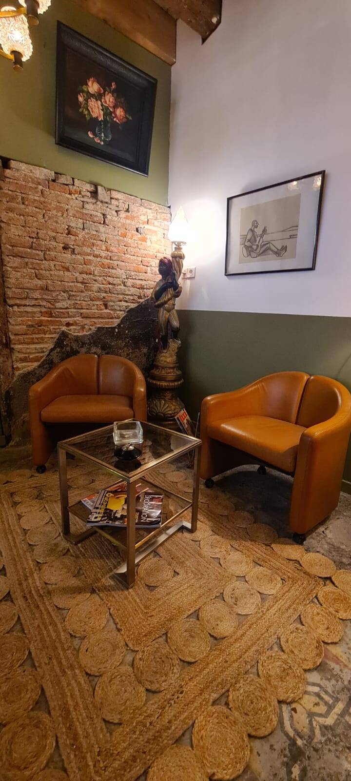 Pair of PS142 Eugenio GERLI armchairs