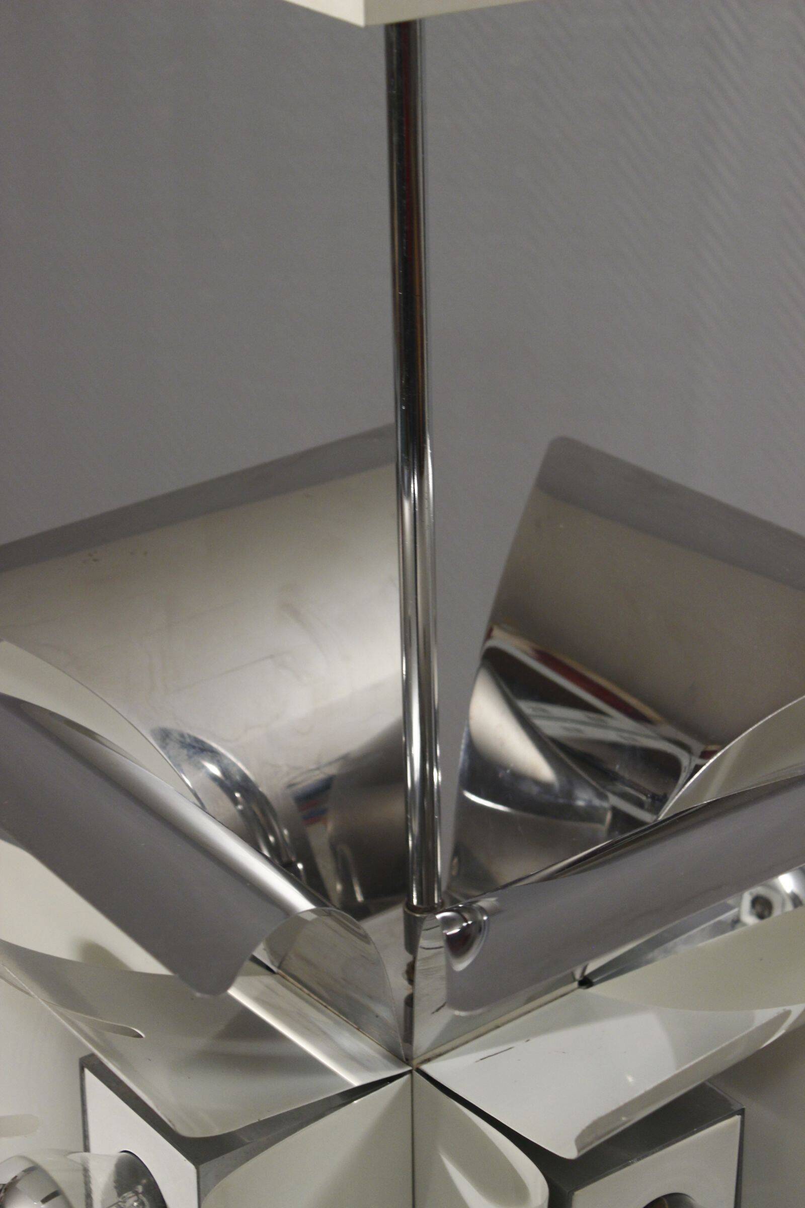 Impressive Space Age chandelier with 5 lights, chrome metal, Italy 1970s.