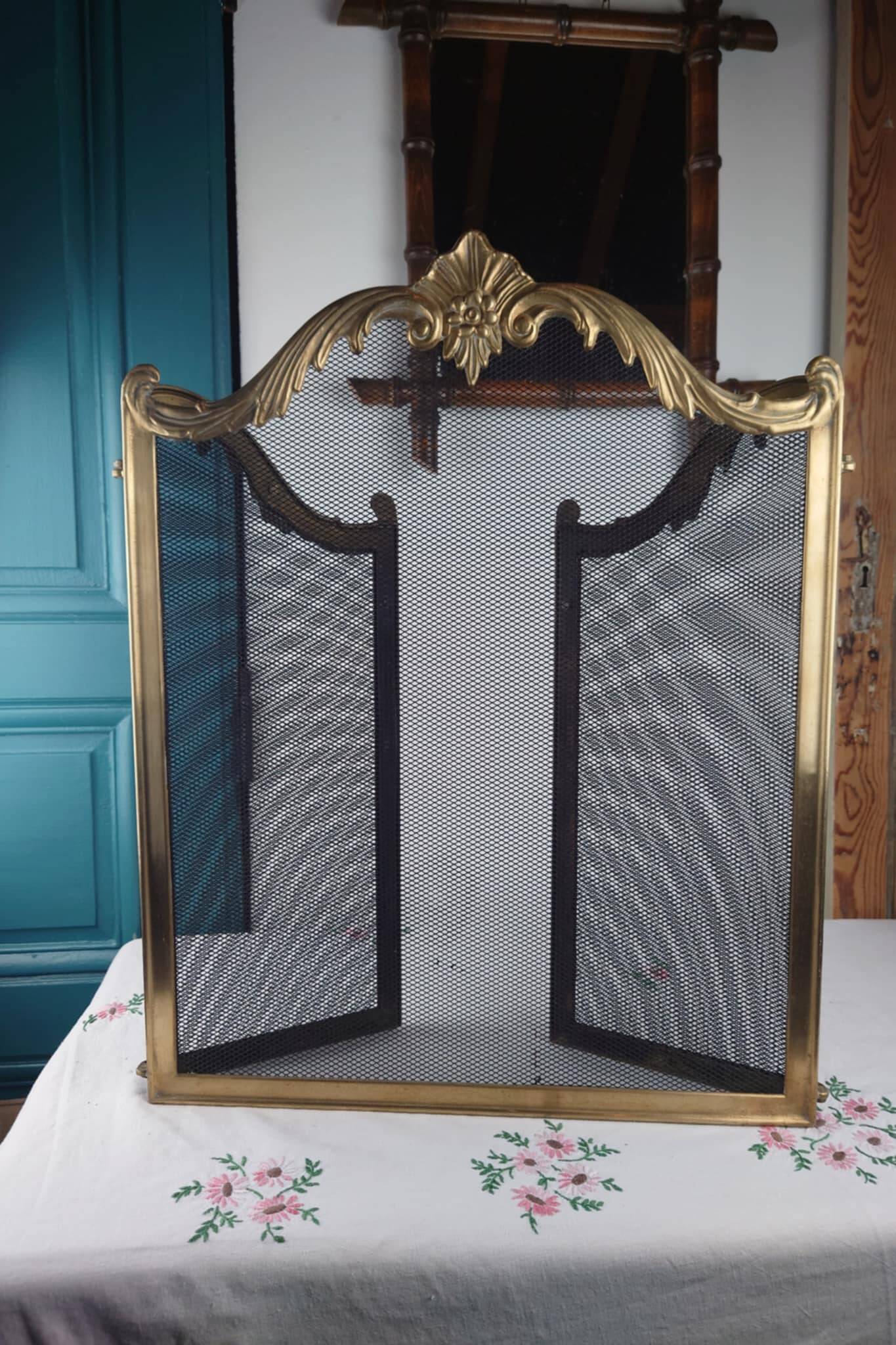 Antique Brass Fire Screen, Louis XV Style, L 83 cm / H 55 cm