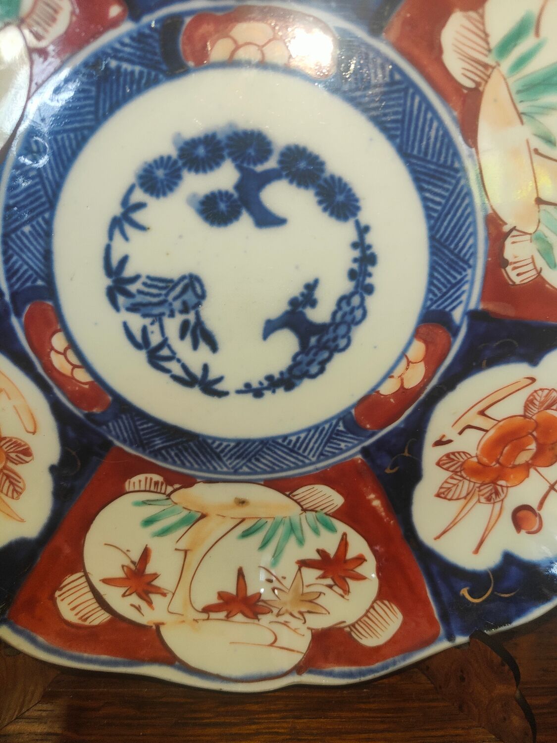 Pretty earthenware plate Imari Japanese old