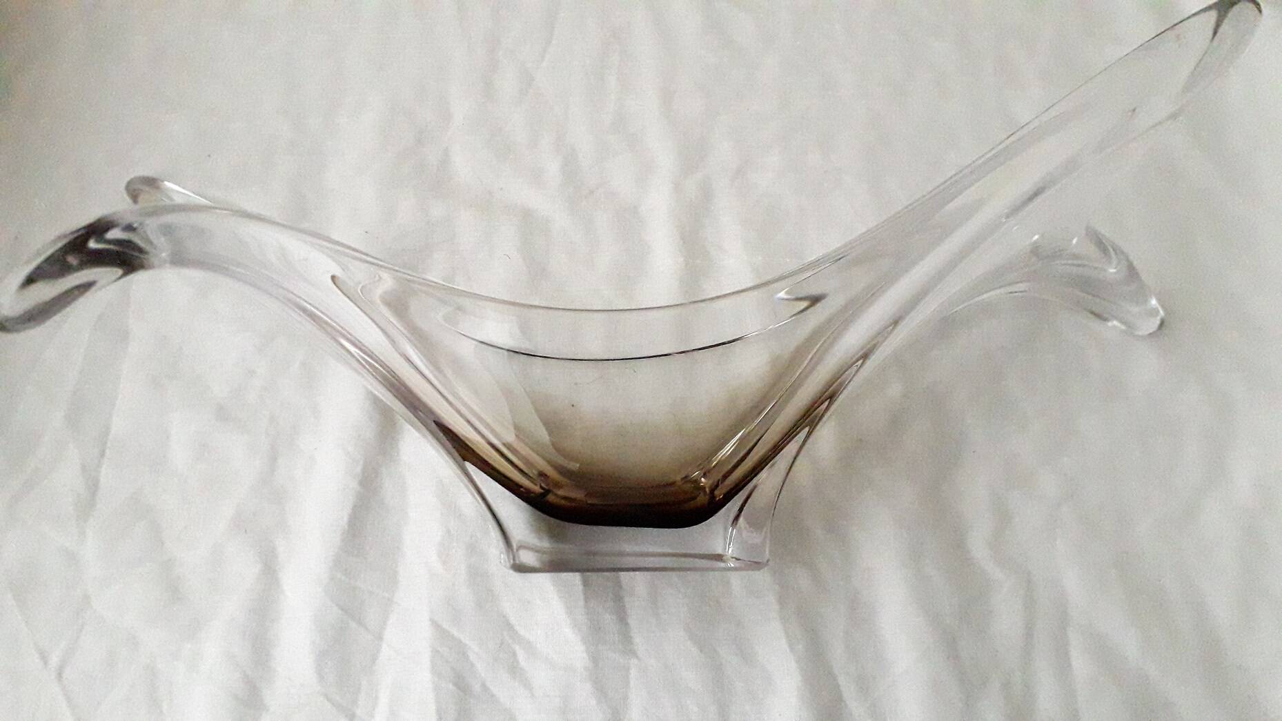 Glass centerpiece cup