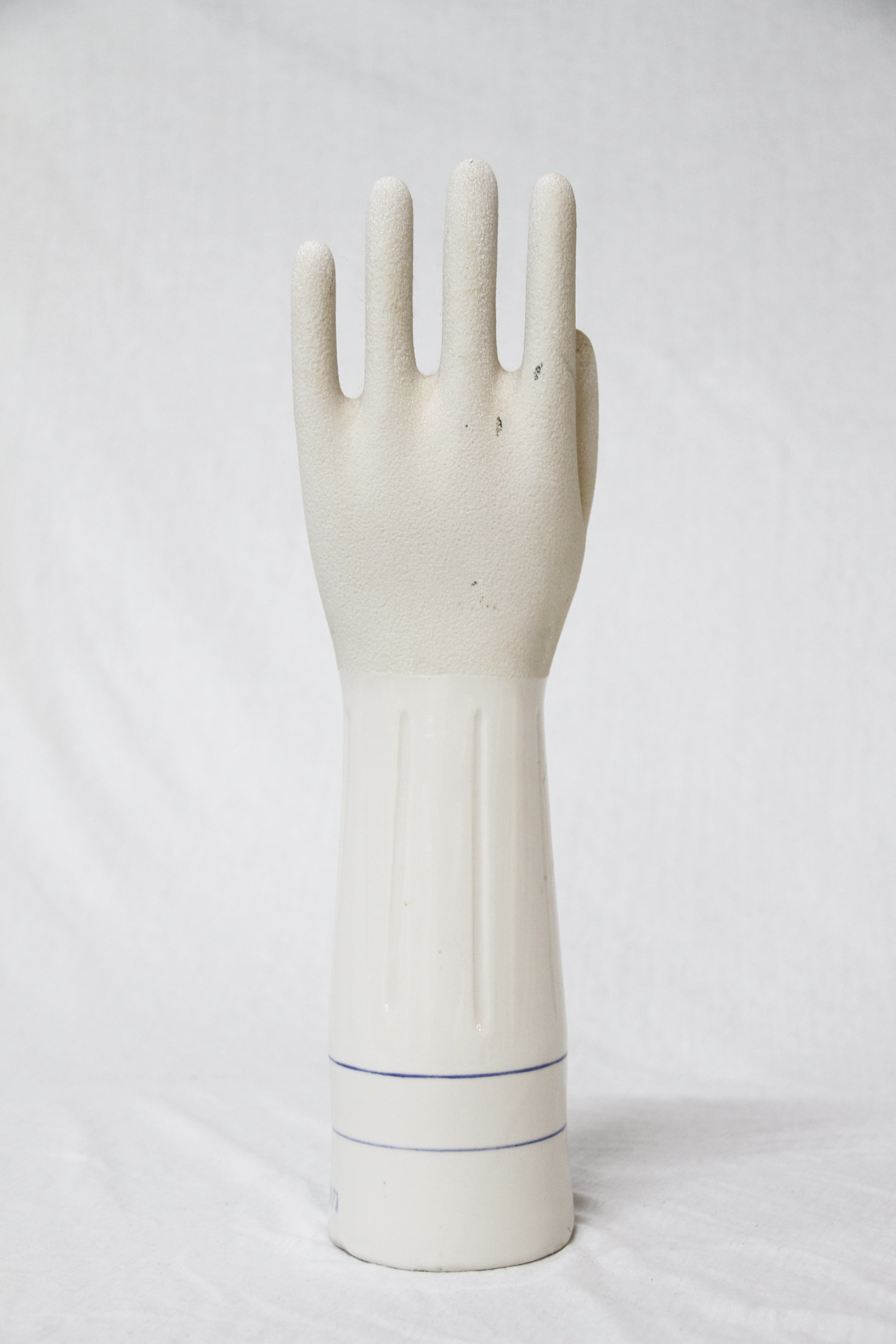 Porcelain hand