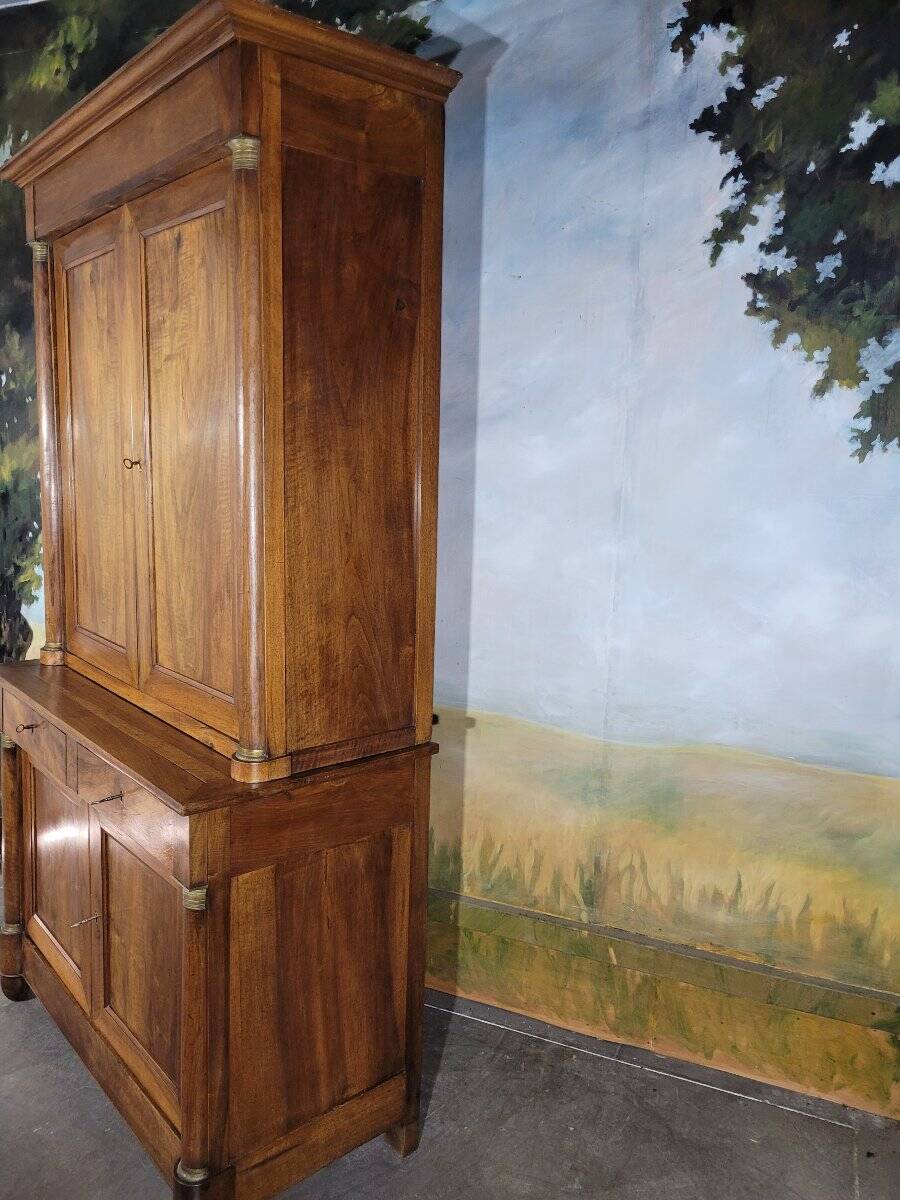 Buffet deux corps Empire en noyer