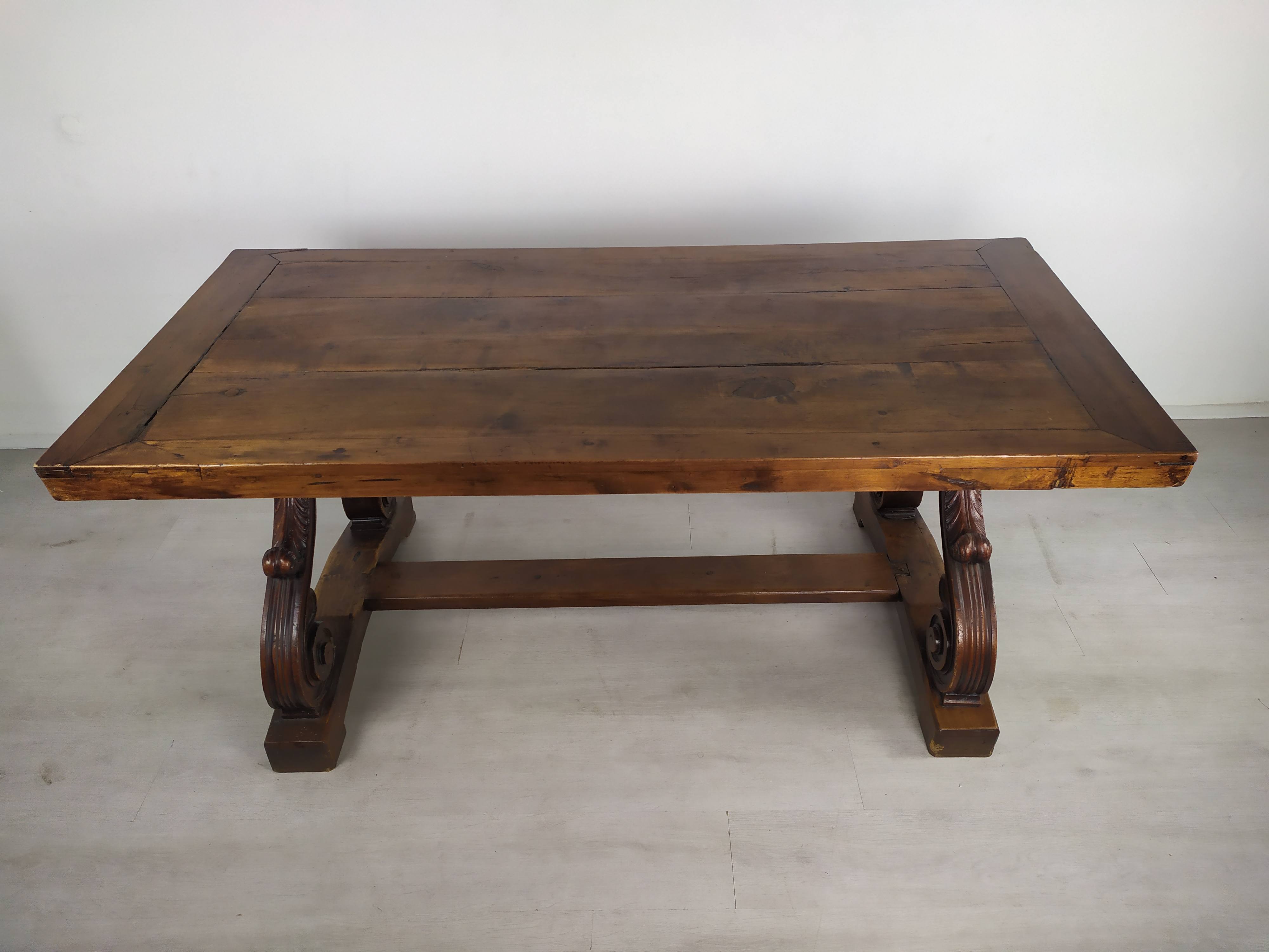 Spanish renaissance table