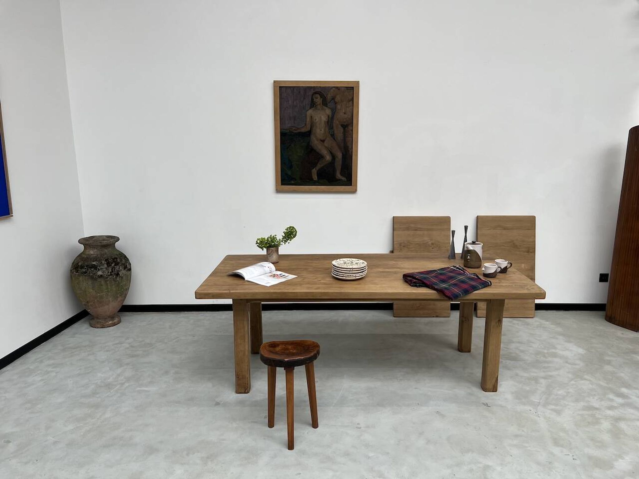 Large farm table from the 60s, in solid oak, with extensions