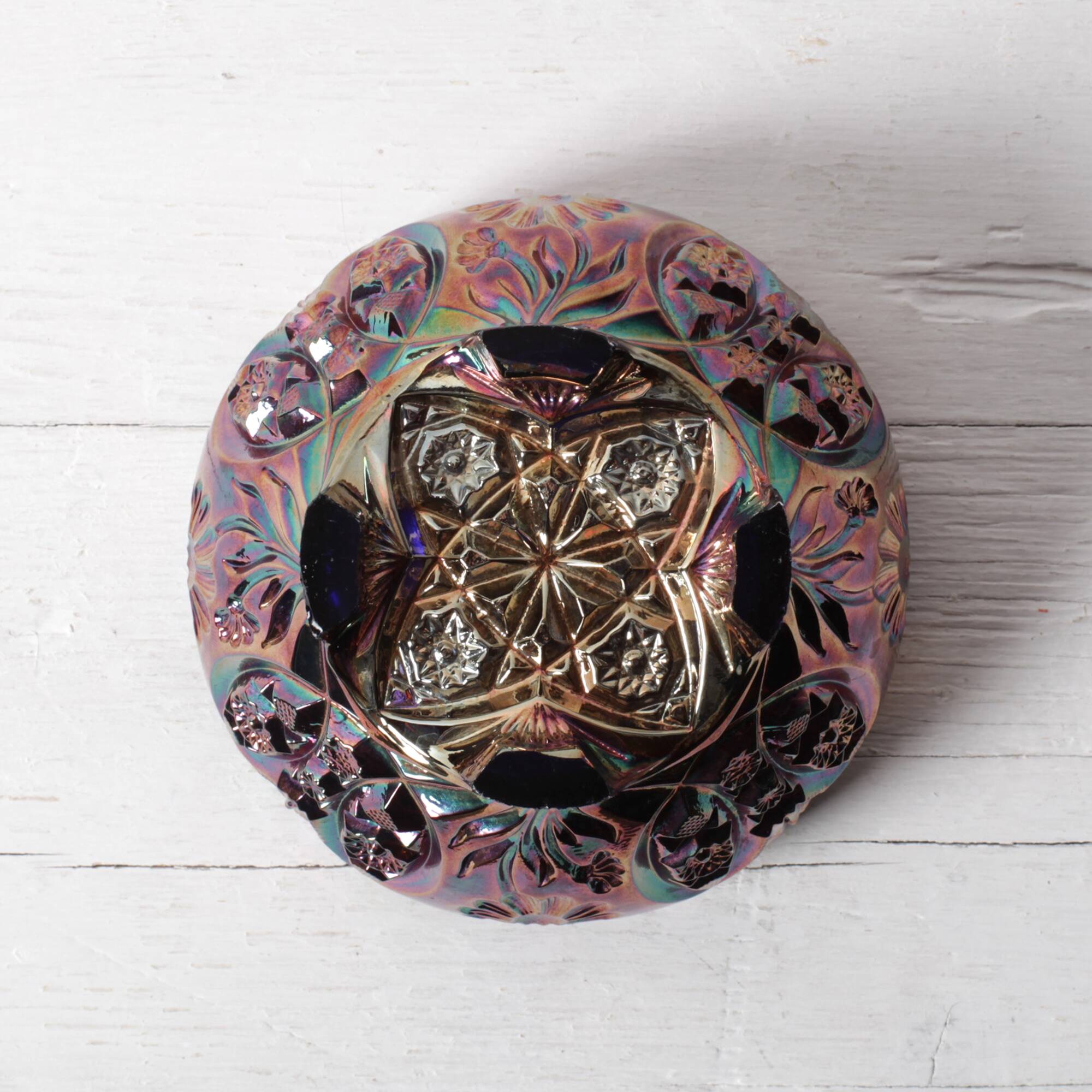 Carnival Glass Bowl / Iridescent Sunk Daisy Pattern / Eda Glasbruk / Sweden