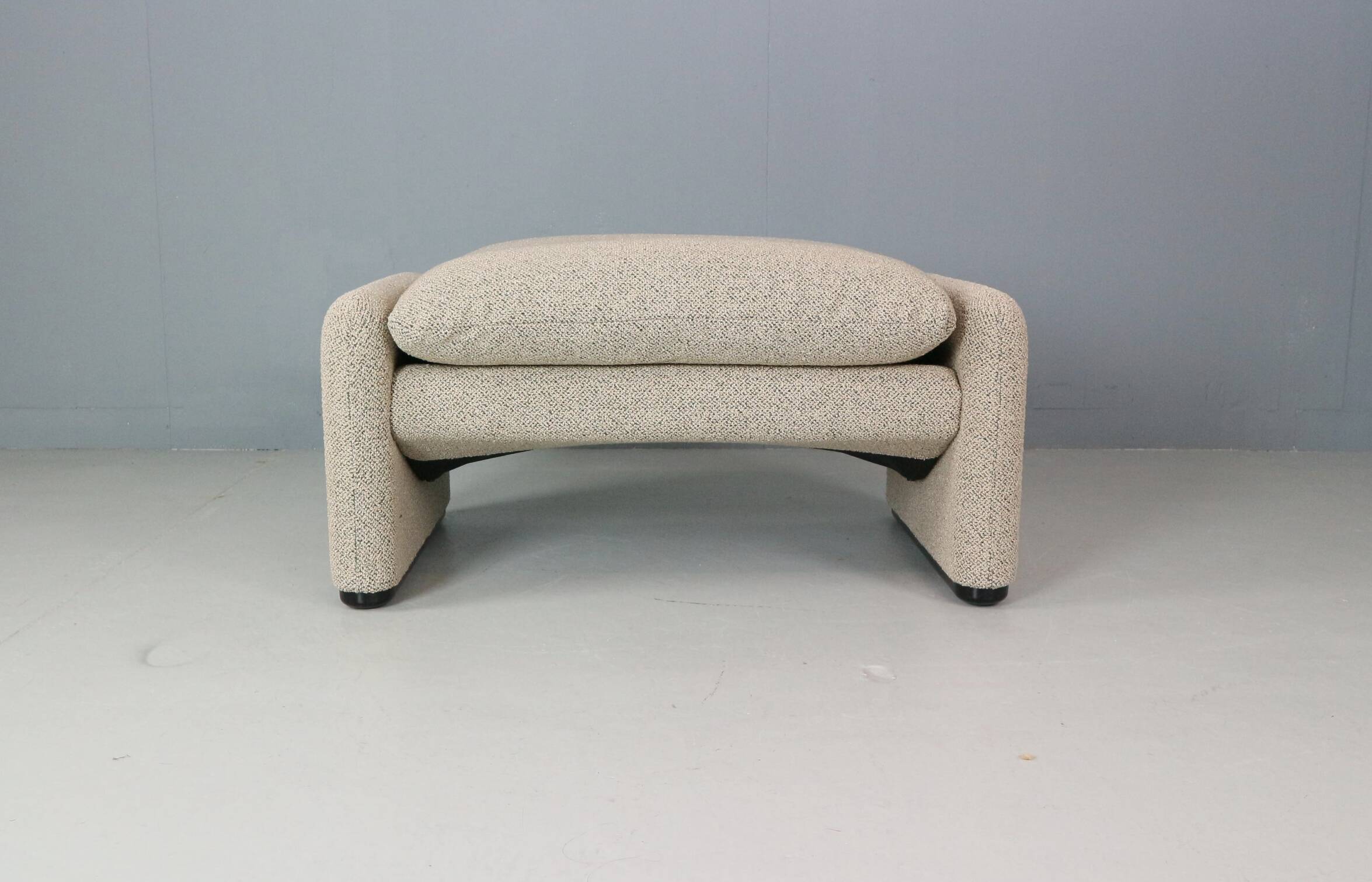 Vico Magistretti "Maralunga" footstool re-upholstered For Cassina