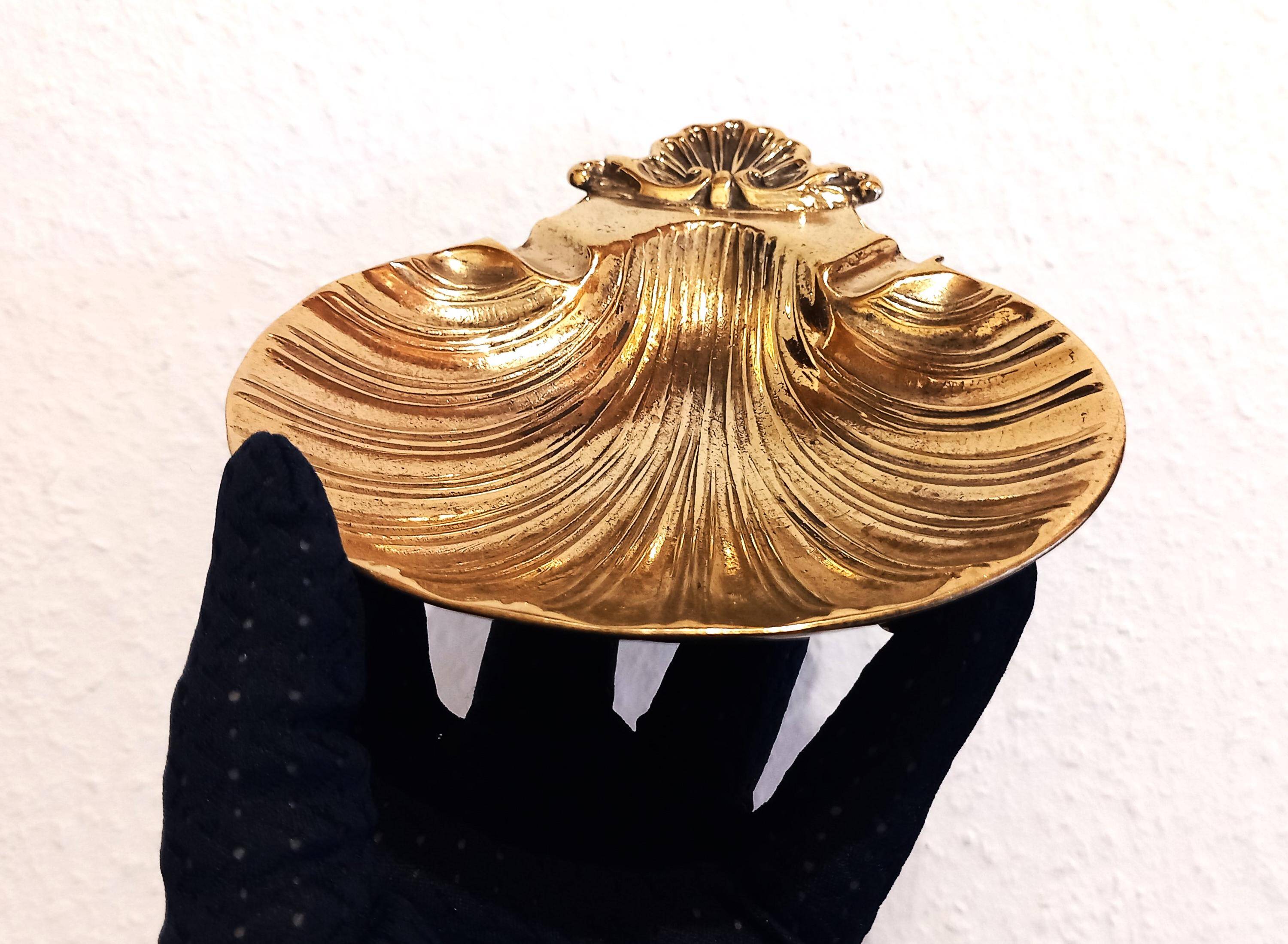 Solid brass scallop / pocket tray / ashtray/