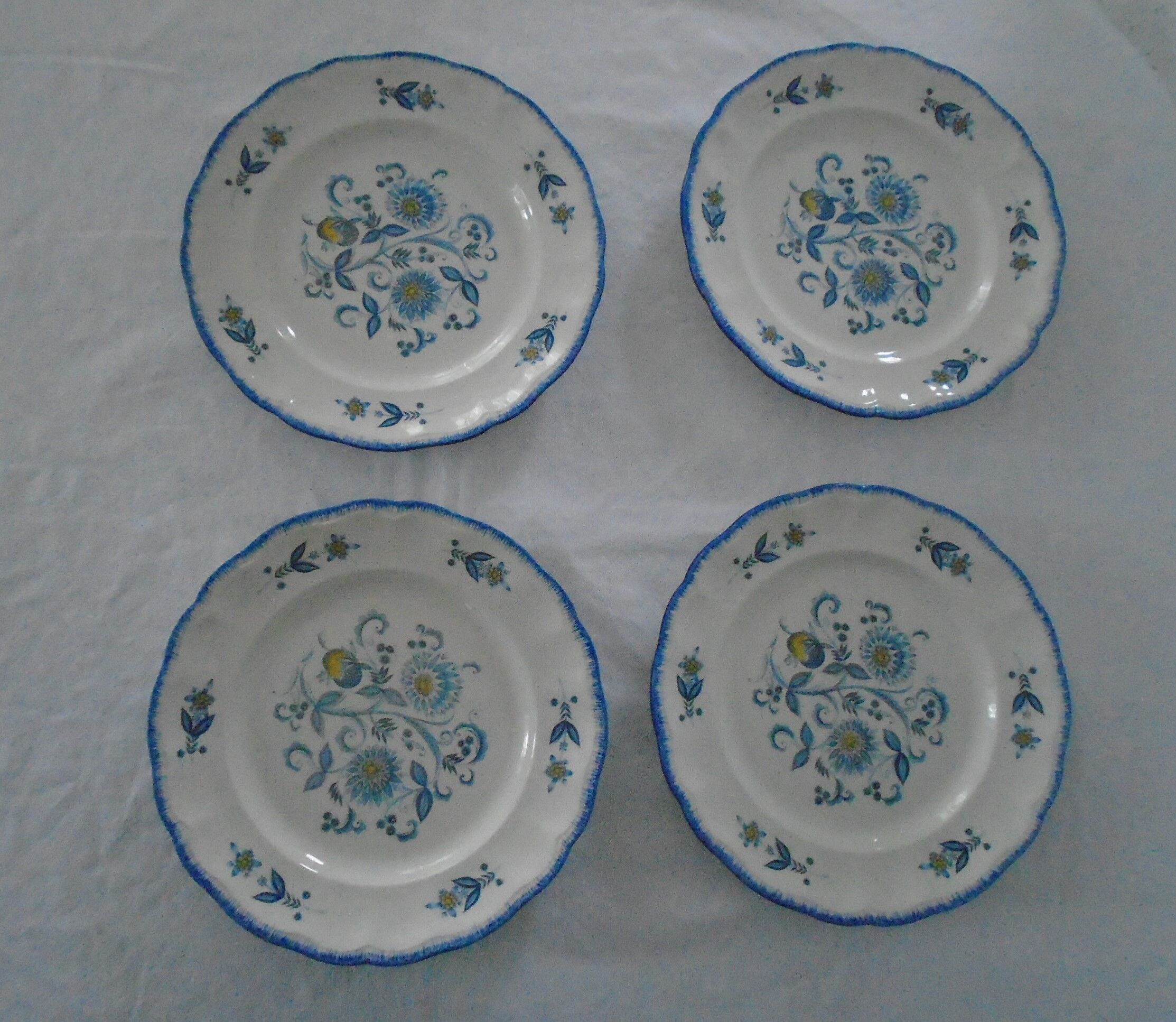 4 flat plates Keller & Guerin Luneville décor flowers Passionflower blue faience old