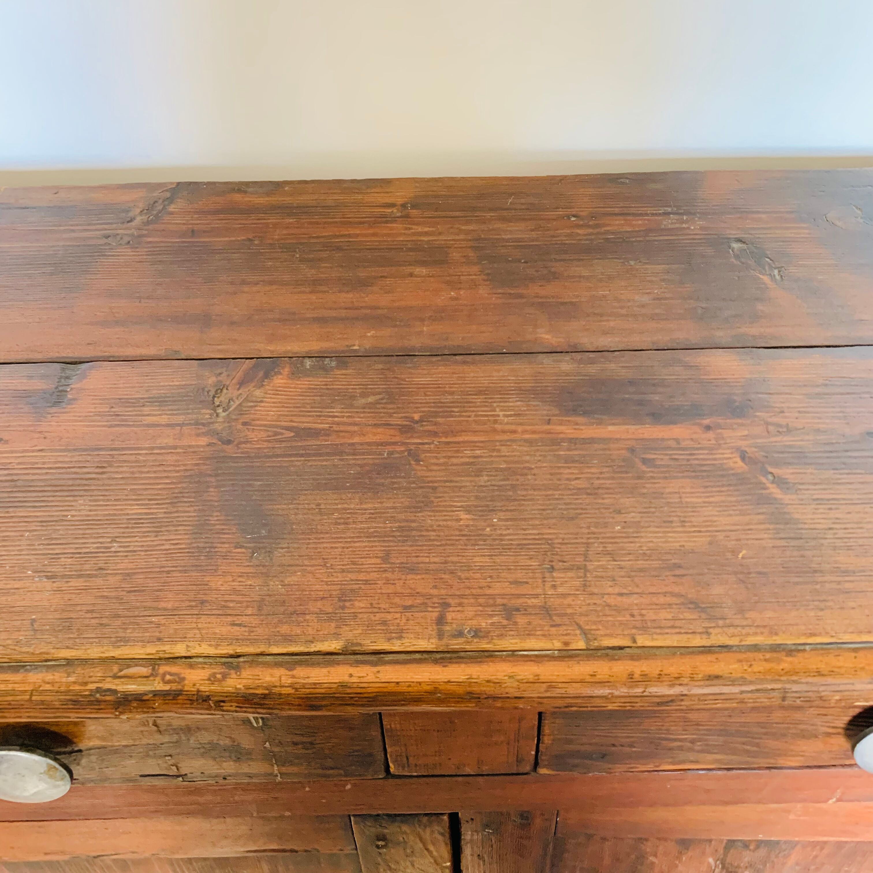 Buffet parisien marron