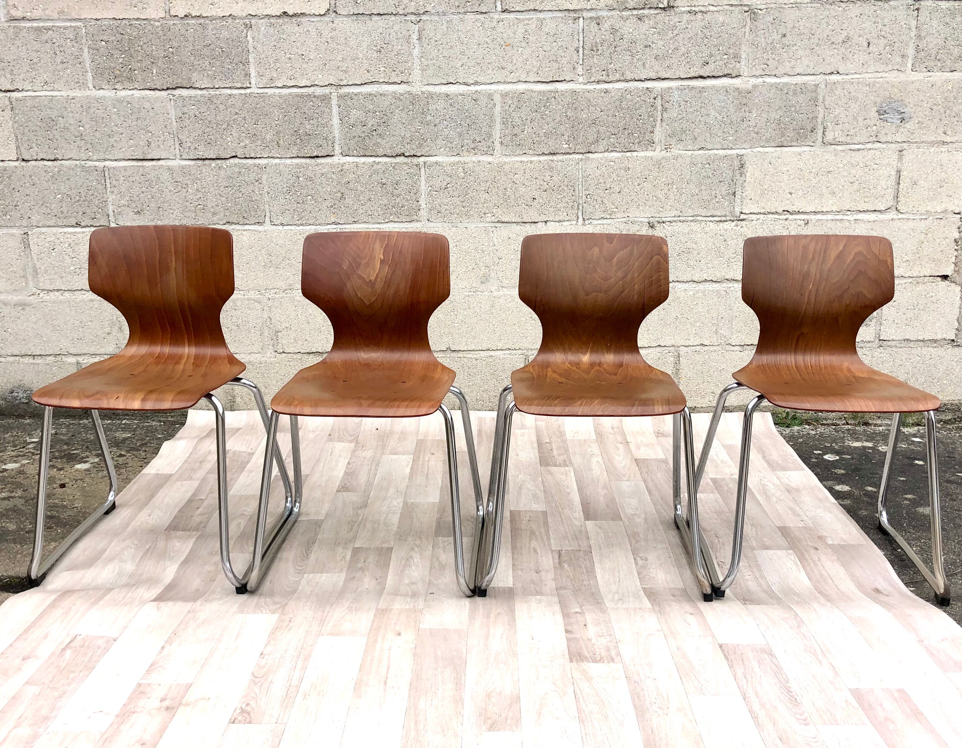 4 vintage Flottoto chairs