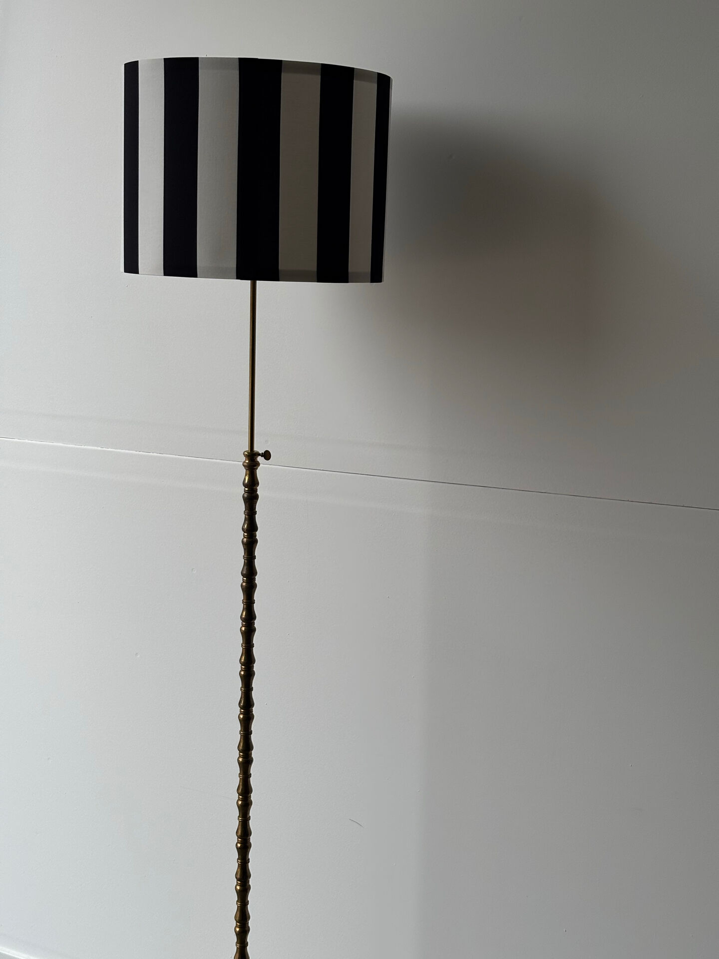 Brass floor lamp with adjustable height 1960