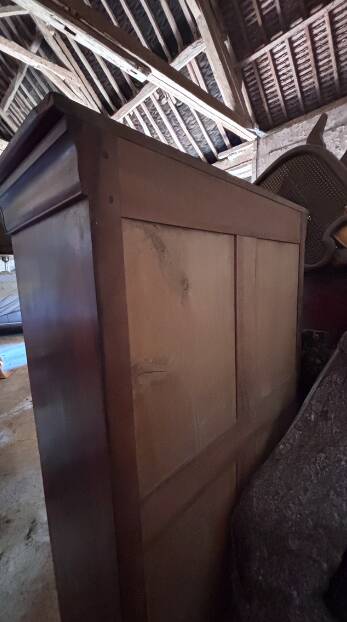 Secretary desk with mahogany and flame veneer.
