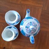 Miniature Chinese Porcelain Teapot and Cups Set - Dinette