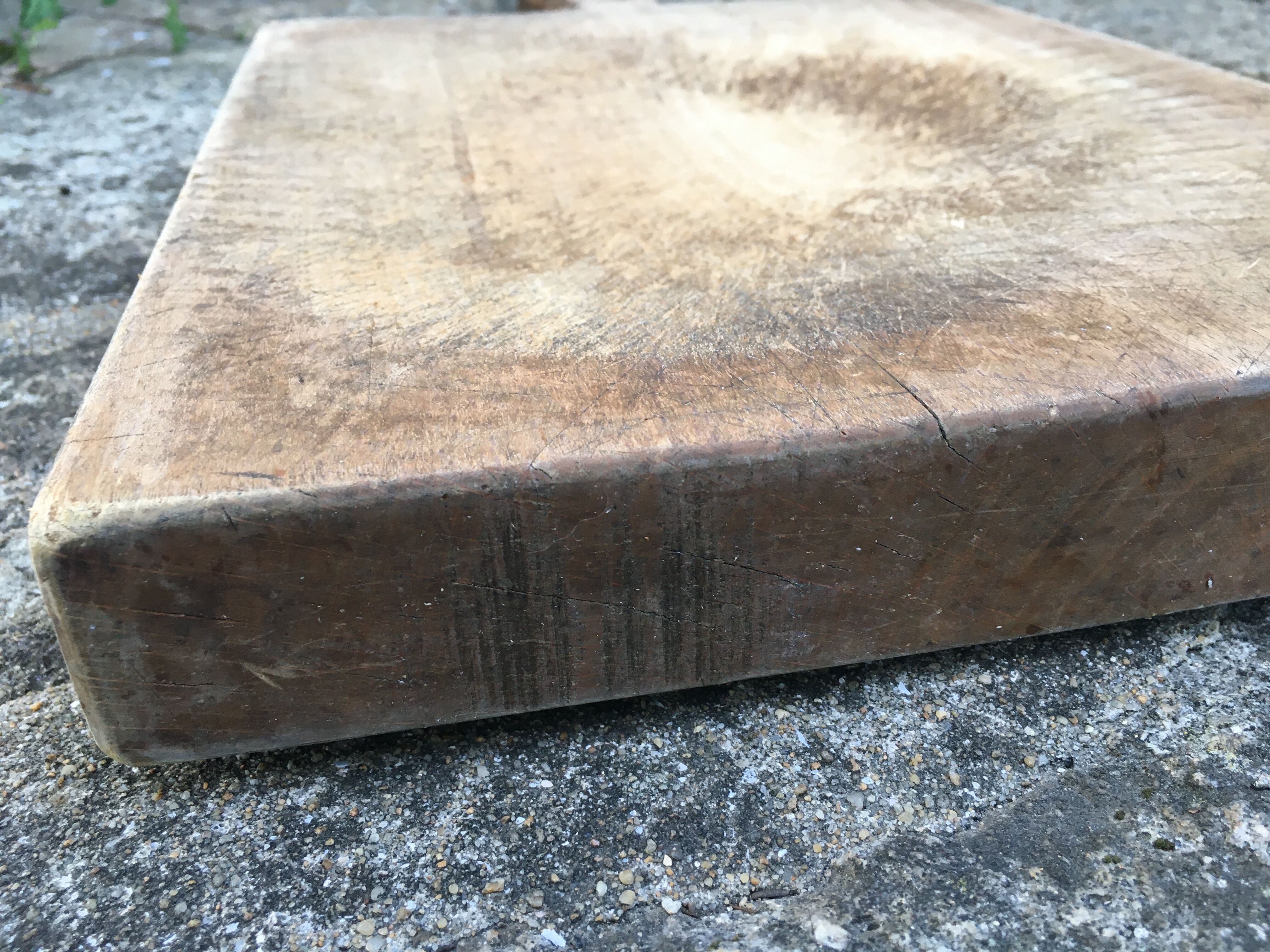 Wooden cutting board