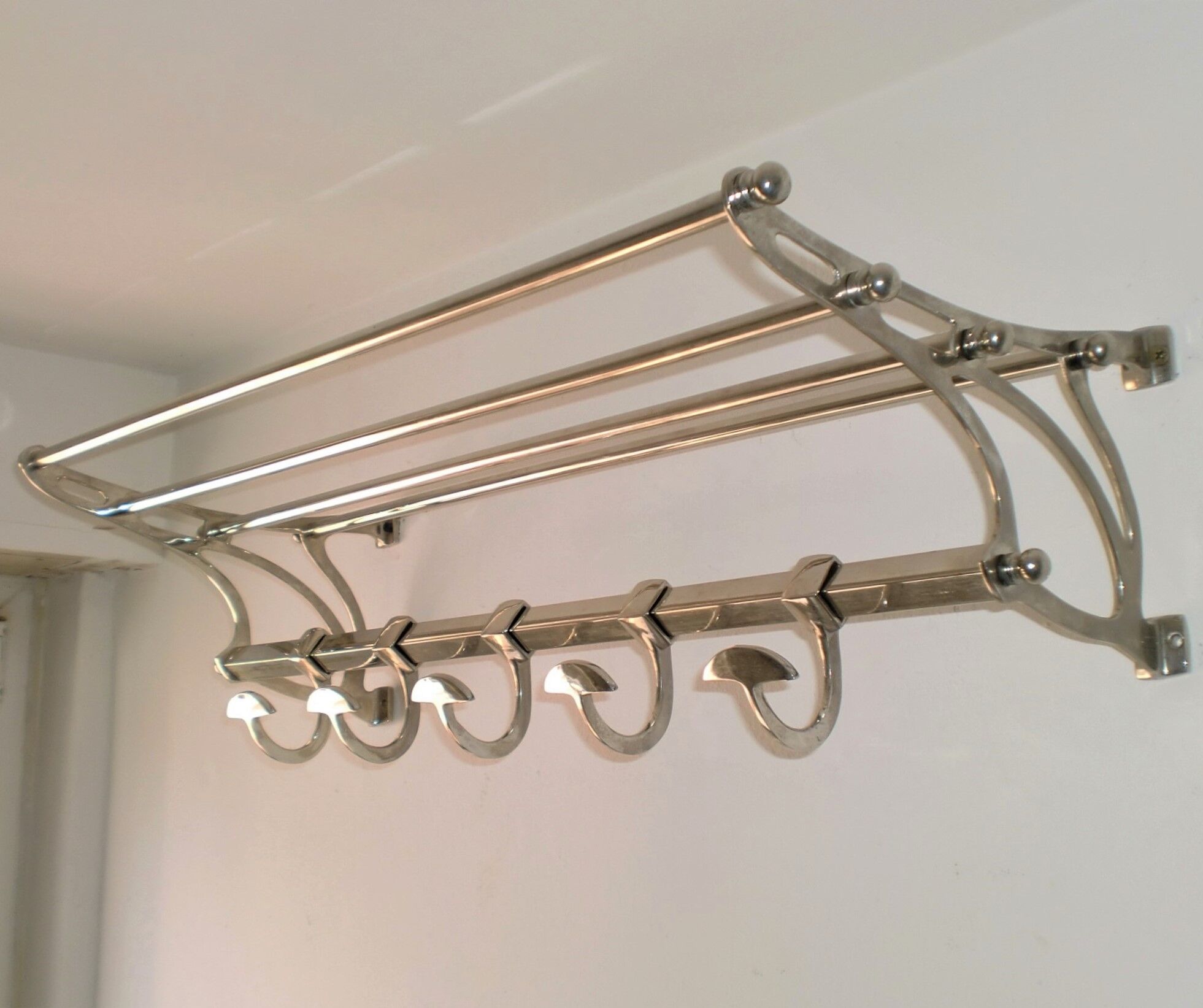 Art-Deco / Art-Nouveau Coat Rack & 2 Hangers