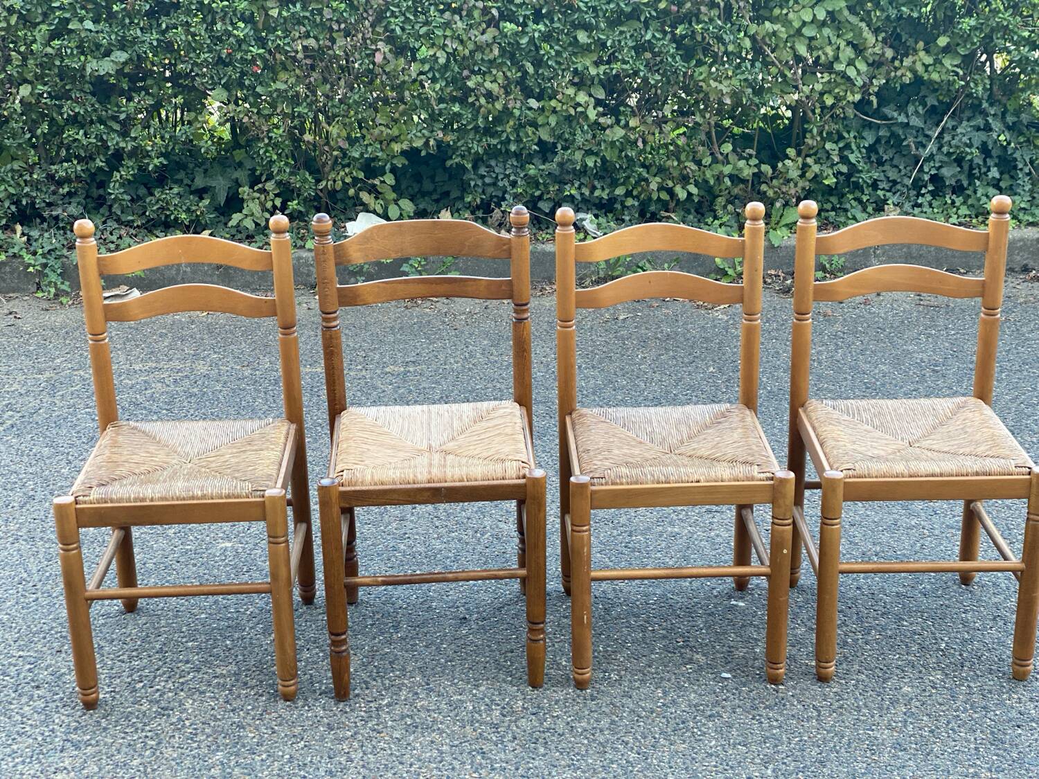 4 chaises bois massif et paille