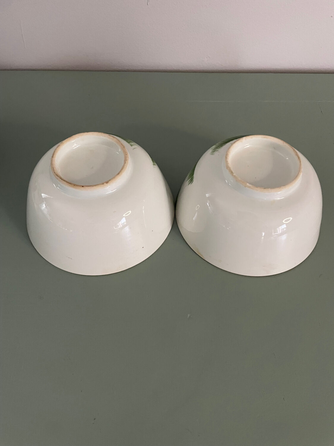 Set of 4 Chinese porcelain bowls, rooster patterns.