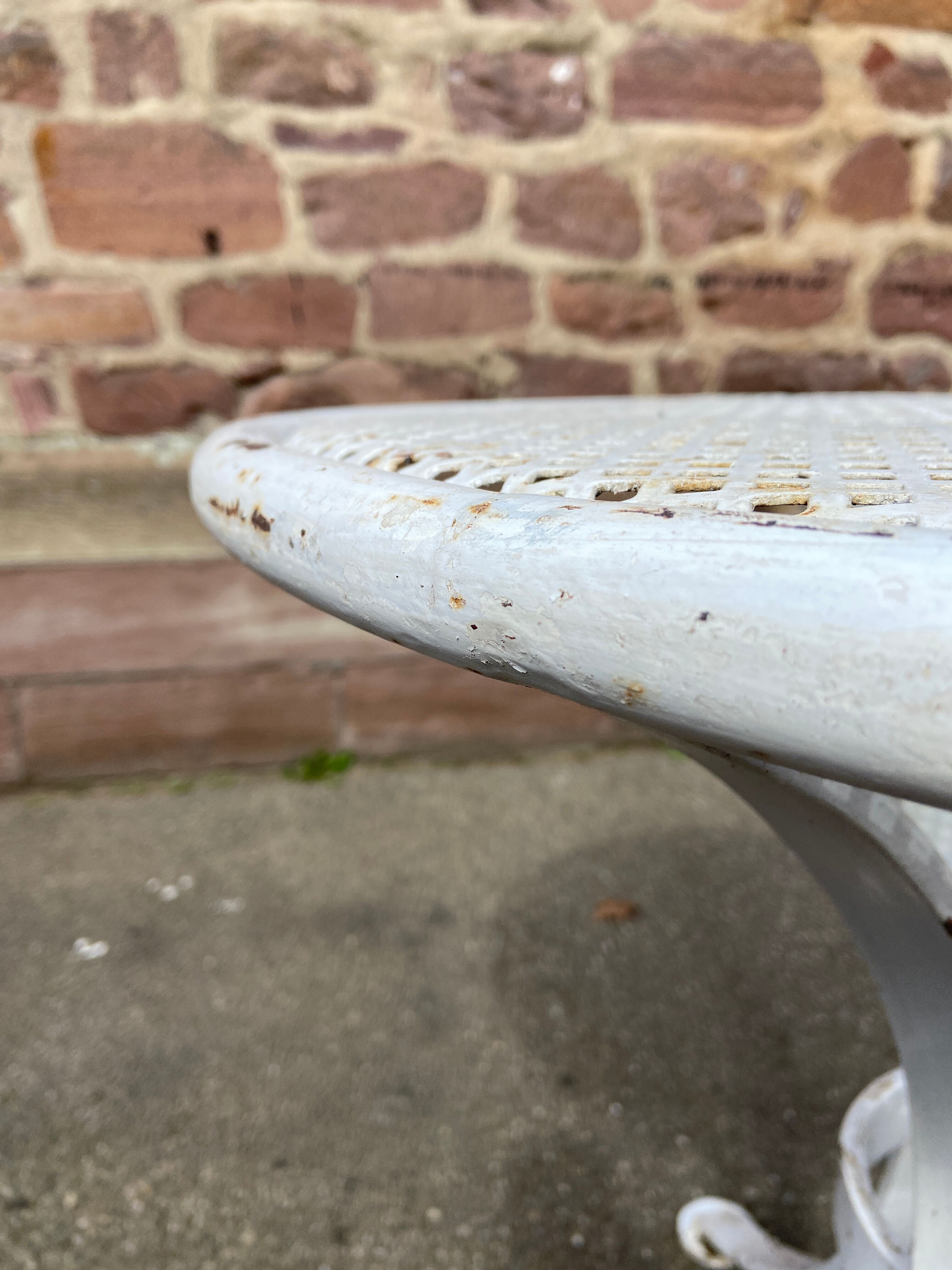 Pedestal table metal garden bistro 1950 vintage