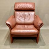 "Erpo" high designer leather armchair