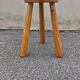 Tabouret tripode