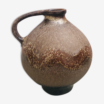 Old ardennes pitcher in sandstone