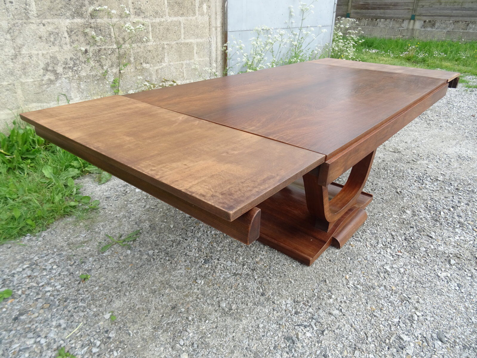 Art deco table with rosewood extensions