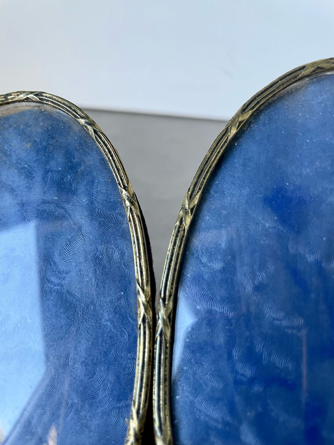 Pair of oval frames