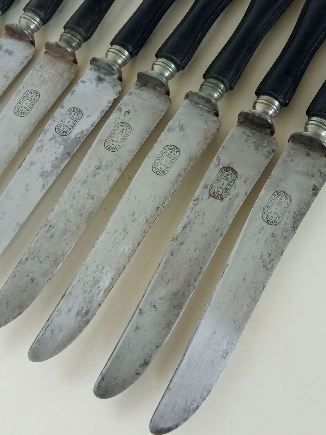 Lot de couteaux anciens