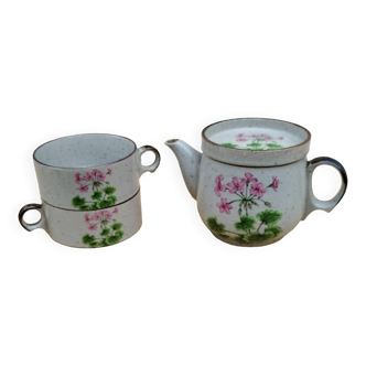 Teapot / herbal tea service