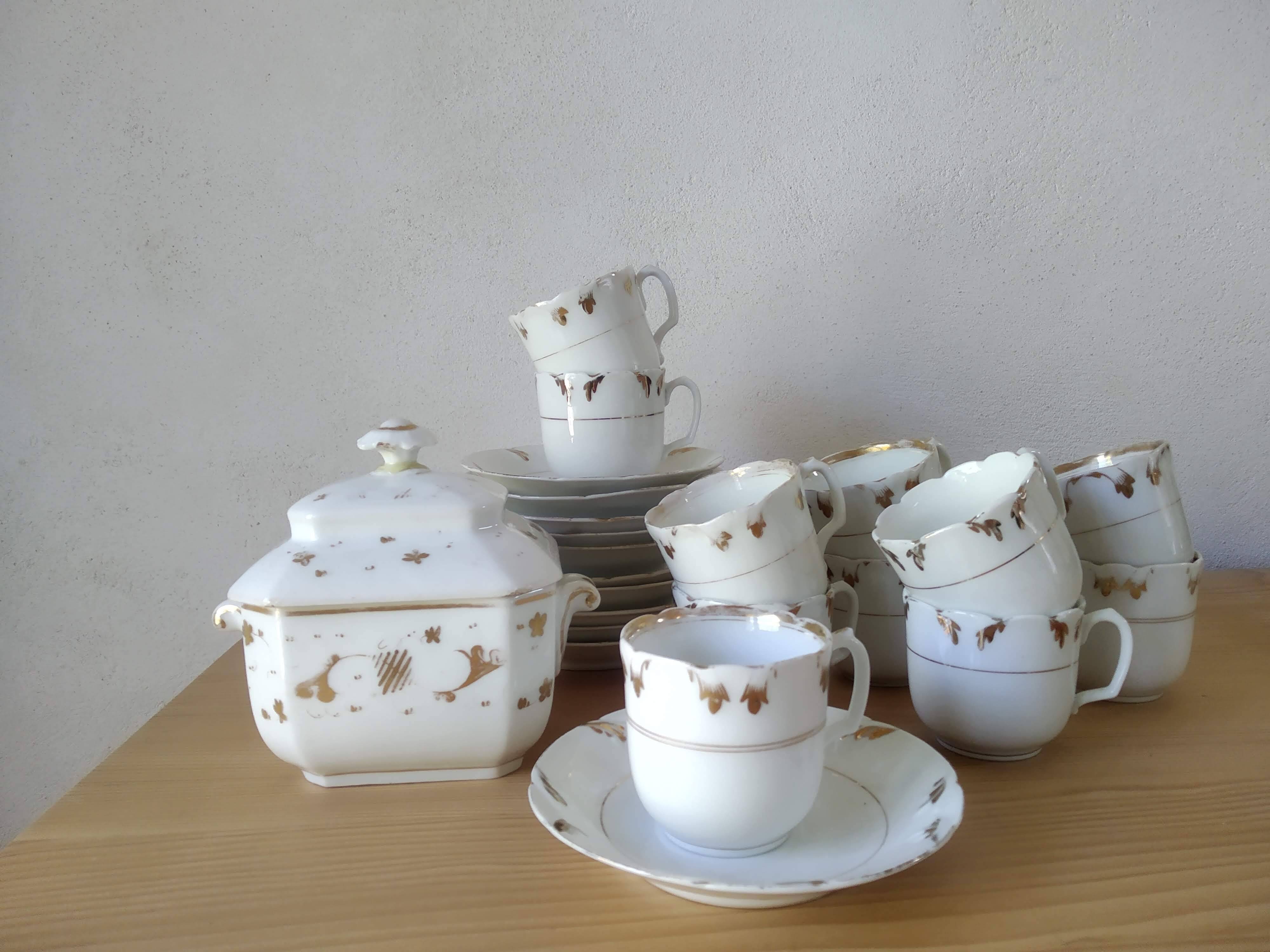 Coffee cups and sugar bowl, Old Paris Empire porcelain, Vve BARES