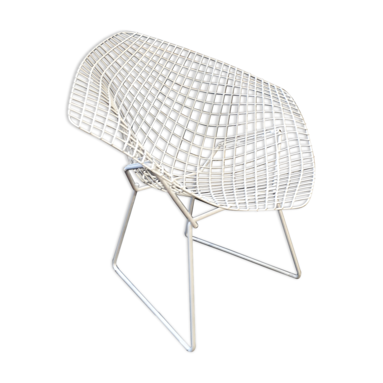 Bertoia Diamond armchair