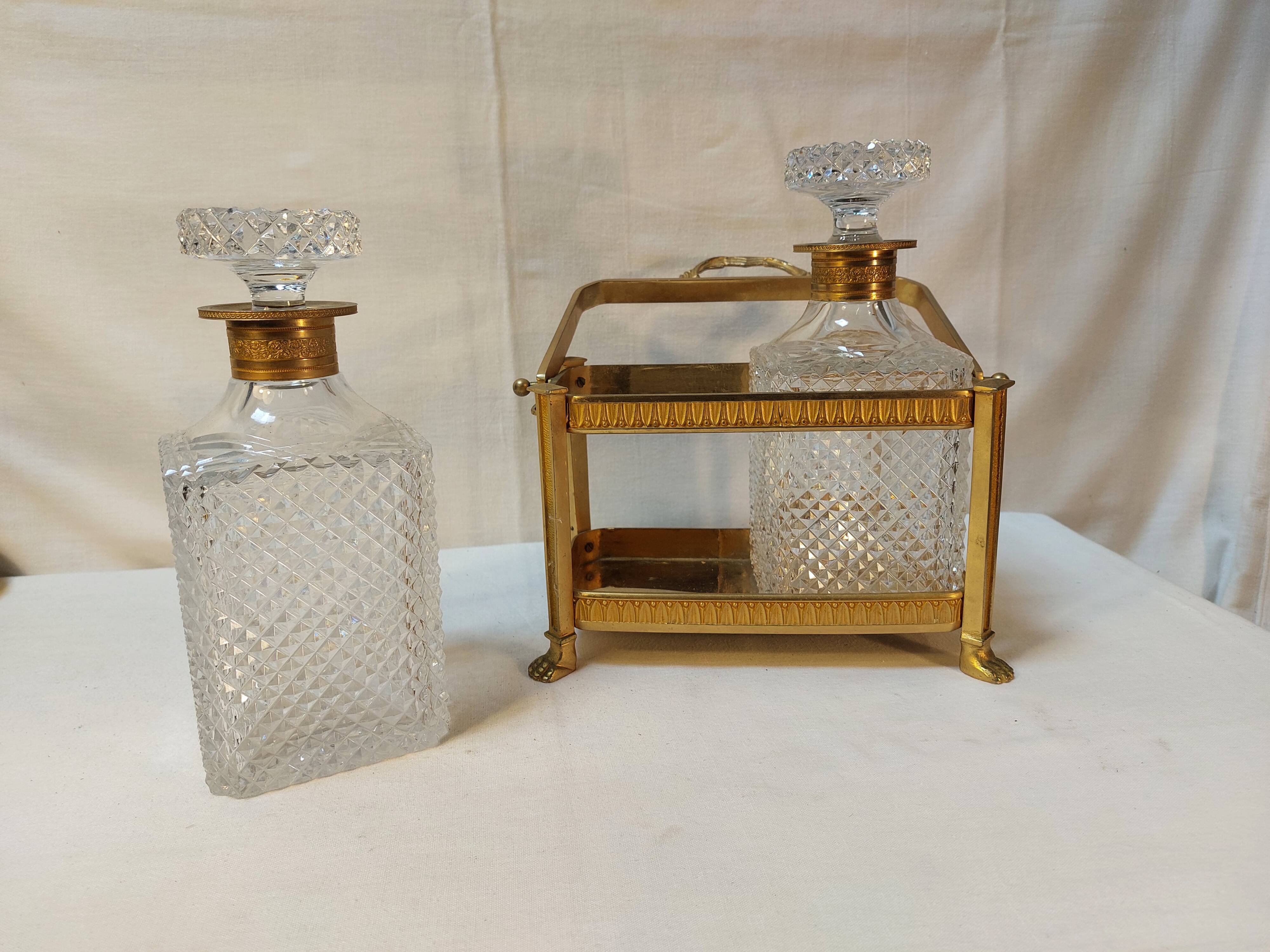 Whiskey cellar called "Tantalus" - Servant of 2 cut crystal carafes