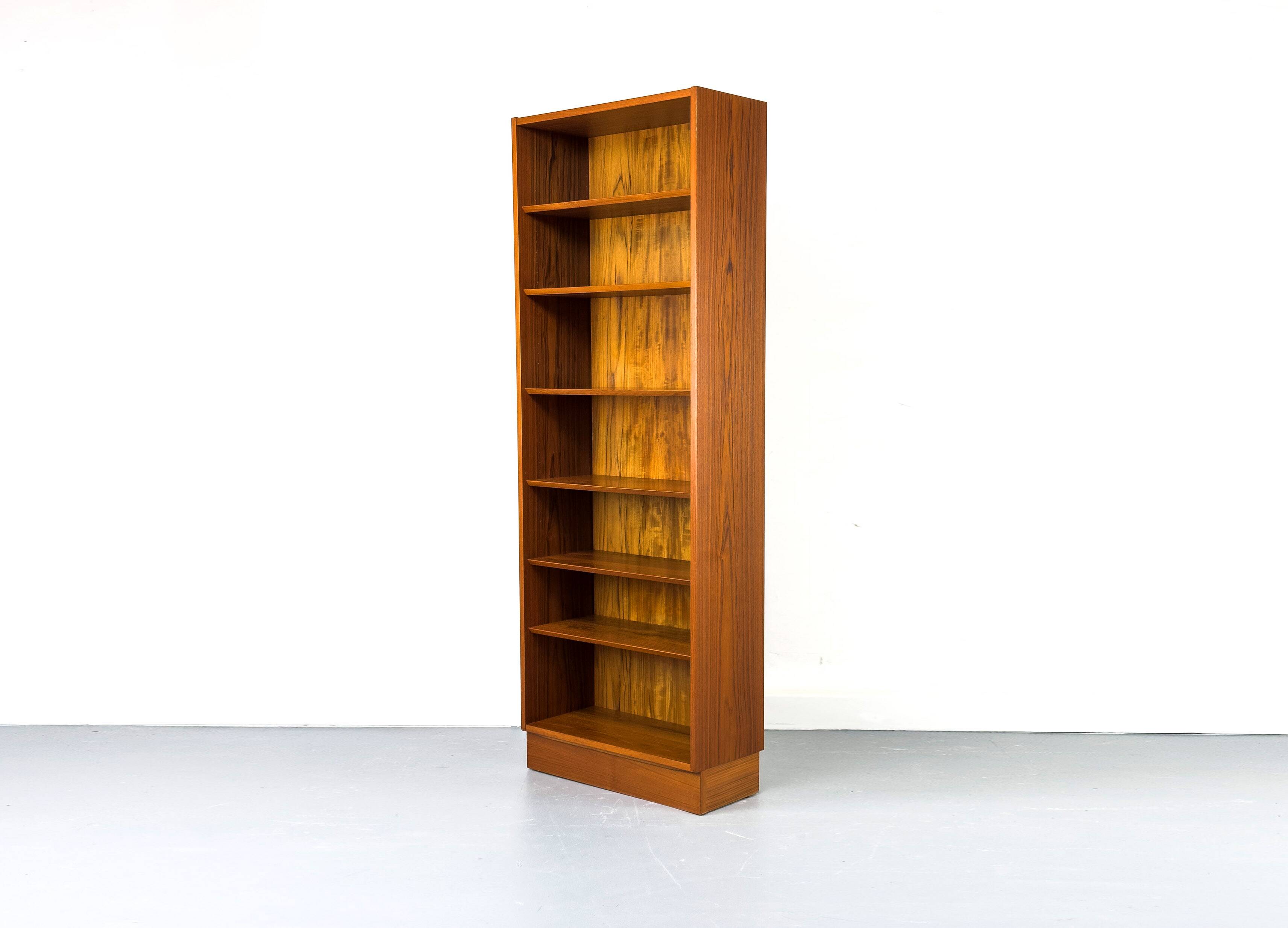 Vintage Teak Bookshelf by Carlo Jensen for Hundevad & Co., 1960s