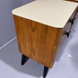 Tables de nuit entièrement restaurées par Jindřich Halabala pour ÚP Závody, années 1950, Tchécoslovaquie