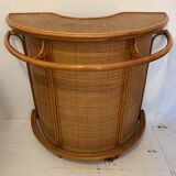 Wicker bar counter