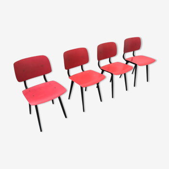 Suite de 4 chaises modèle "Revolt" de Friso Kramer